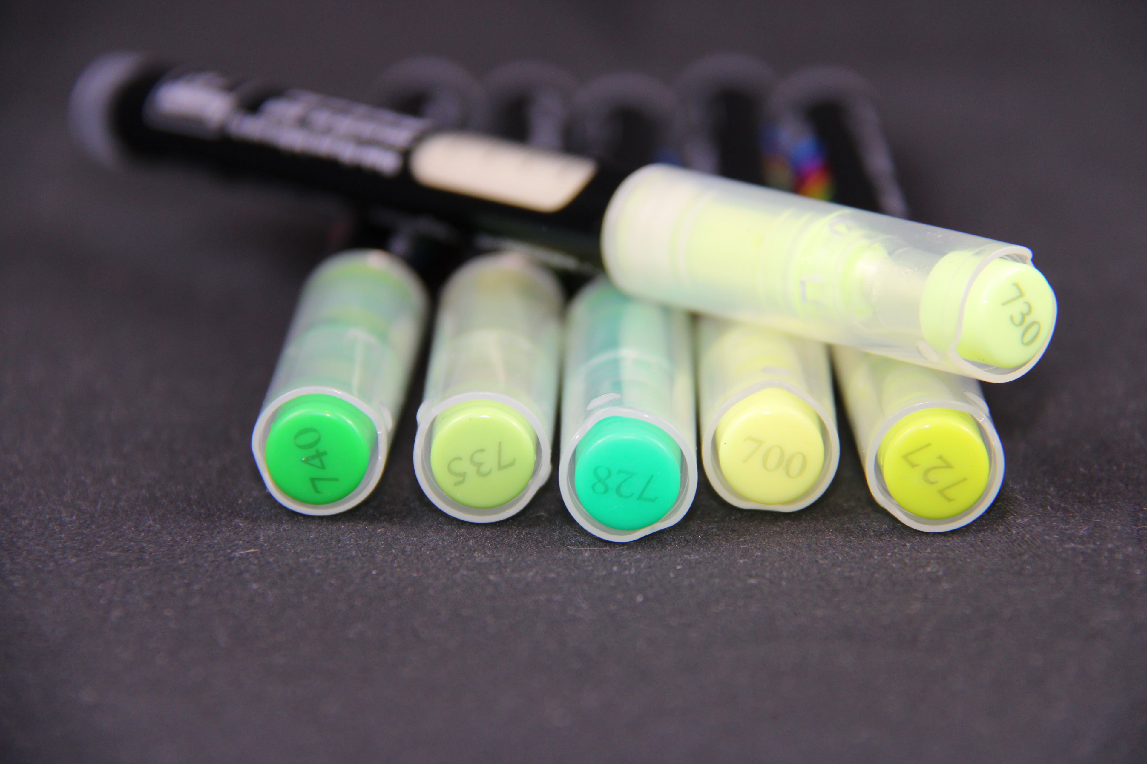 Loose Guangna markers 700 numbers